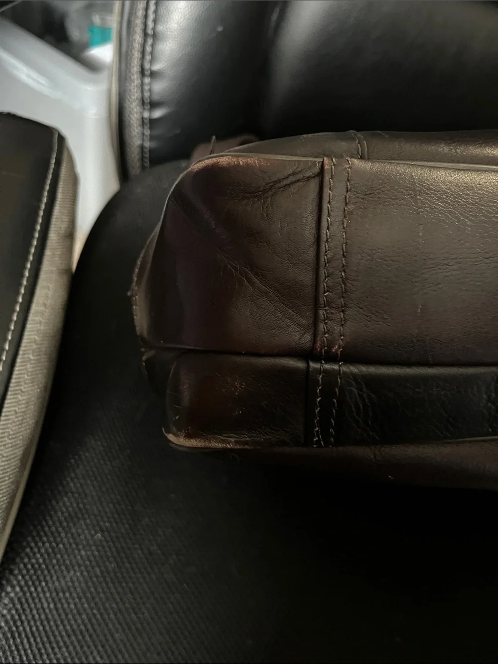 Kenneth Cole Reaction Brown Leather Briefcase Laptop Bag